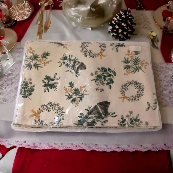 6 MARTHA STEWART Placements Bells Greenery Fabric Christmas Holiday Winter NEW.  - Picture 8 of 11